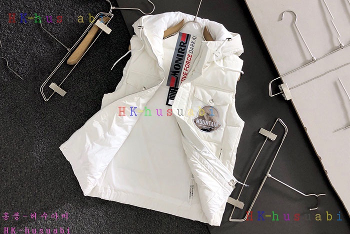 NEW 몽클레어 패딩조끼 신상 M 8857262