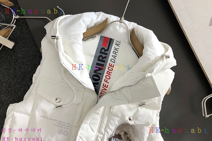 NEW 몽클레어 패딩조끼 신상 M 8857262