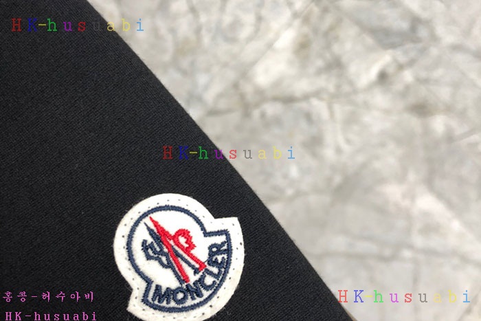 NEW 몽클레어 맨투맨 신상 M 8857264