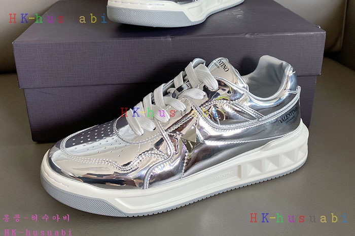 NEW 발렌티노 스니커즈 신상 V747742