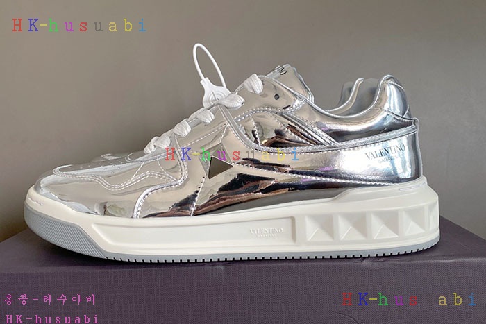 NEW 발렌티노 스니커즈 신상 V747742