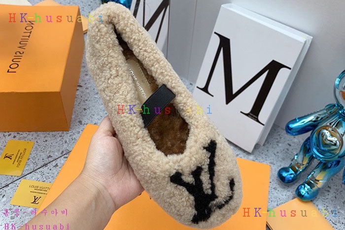 NEW 루이비통 신발 신상 LV 4478267