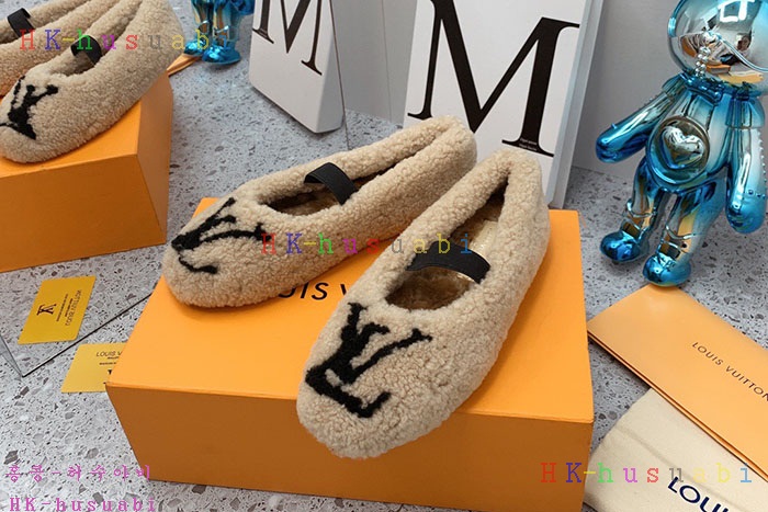 NEW 루이비통 신발 신상 LV 4478267