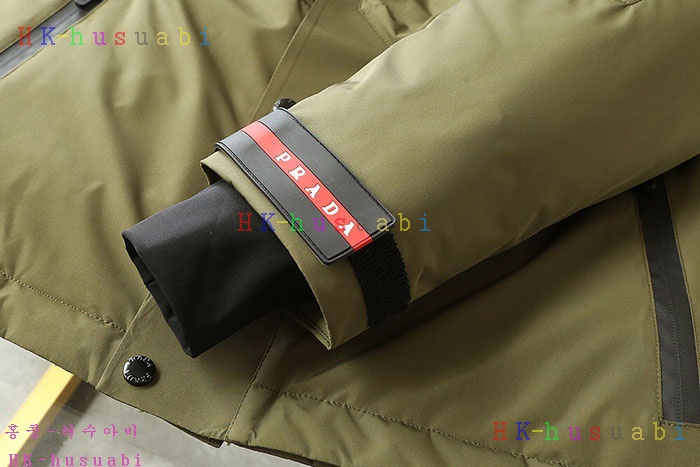 NEW 프라다 패딩 신상 P 4478907