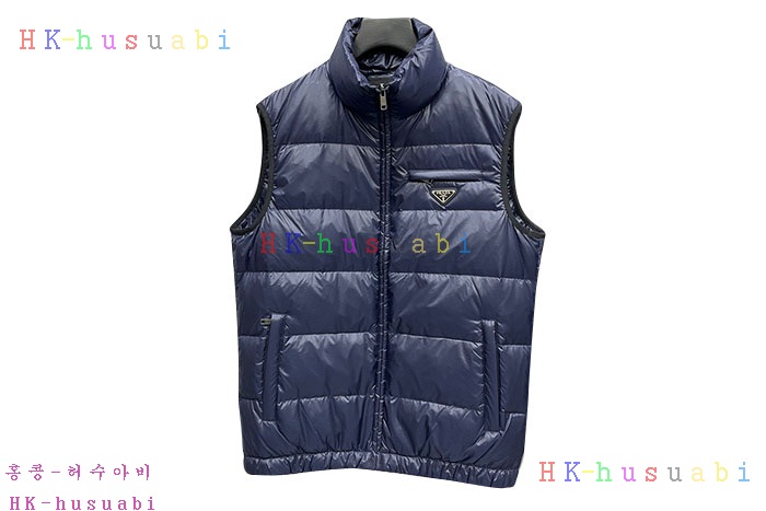 NEW 프라다 패딩조끼 신상 P 4478851