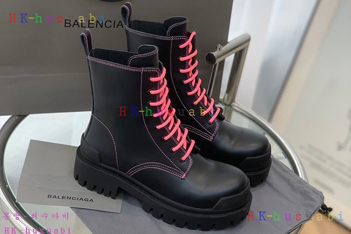 NEW 발렌시아가 부츠 신상 B 558802
