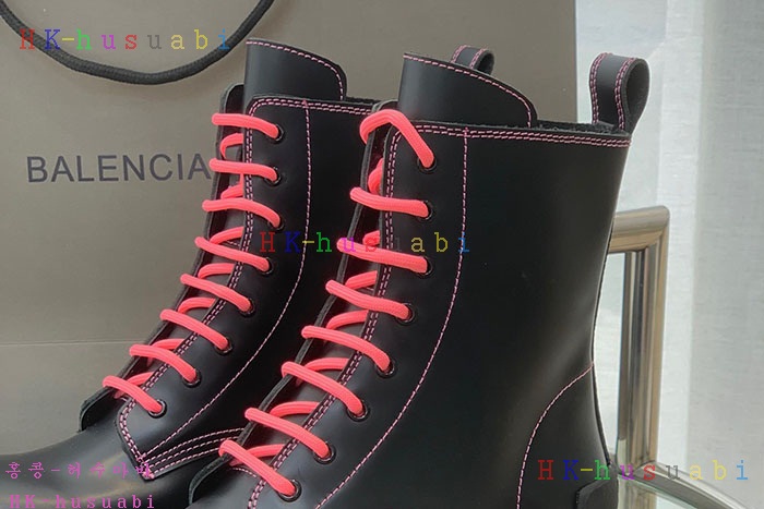 NEW 발렌시아가 부츠 신상 B 558802