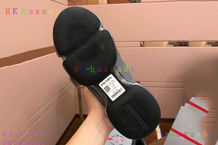 NEW 프라다 스니커즈 신상 P 336706