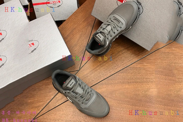 NEW 프라다 스니커즈 신상 P 336706