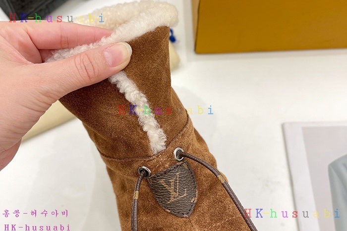 NEW 루이비통 신발 신상 LV 2252001