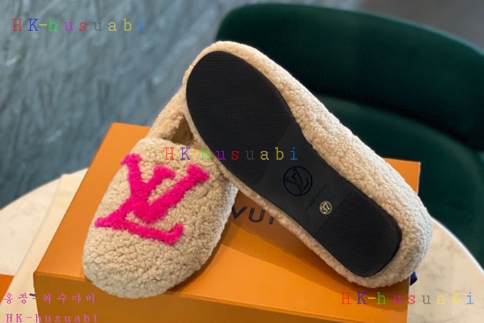 NEW 루이비통 신발 신상 LV 227700