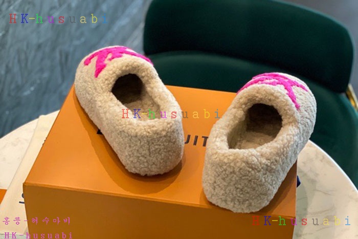 NEW 루이비통 신발 신상 LV 227700