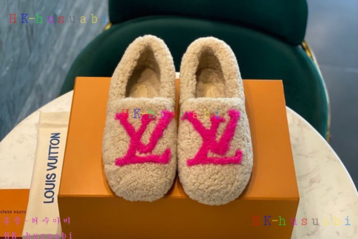 NEW 루이비통 신발 신상 LV 227700