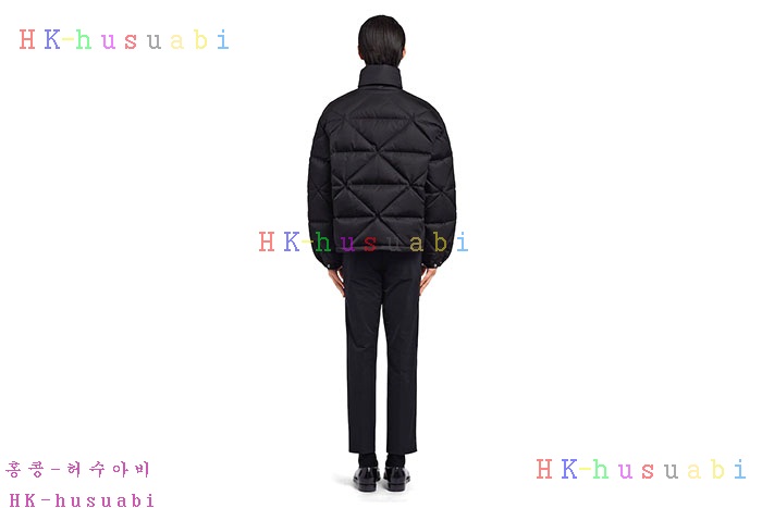 NEW 프라다 패딩 신상 P 992420