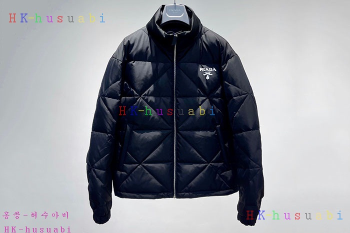 NEW 프라다 패딩 신상 P 992420