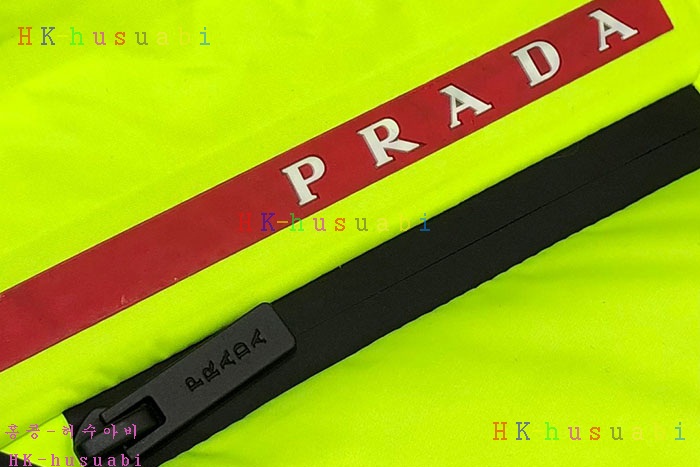 NEW 프라다 패딩조끼 신상 P 992444