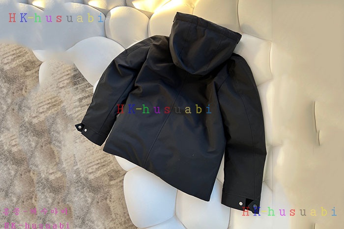 NEW 프라다 패딩 신상 P 992424