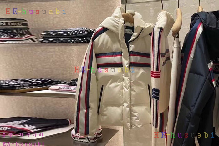 NEW 디올 패딩 신상 DR 5525347
