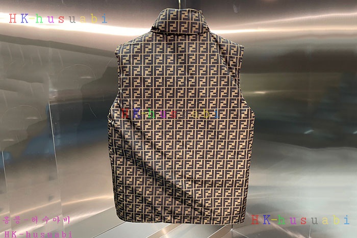 NEW 펜디 패딩조끼 신상 FD 2245521