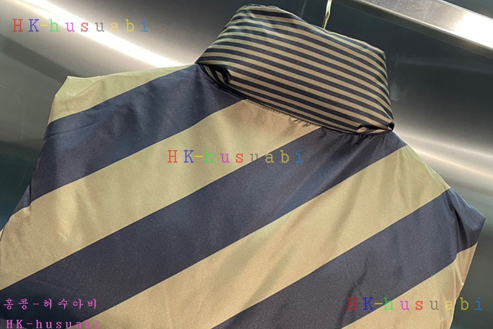 NEW 펜디 패딩조끼 신상 FD 2245521