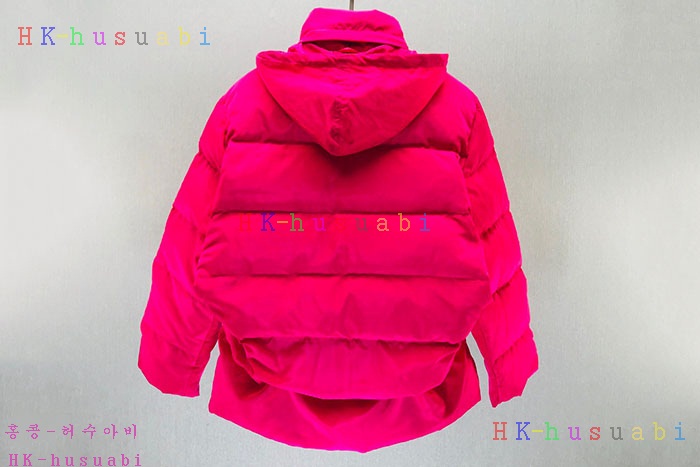 NEW 발렌시아가 패딩 신상 B 4524128