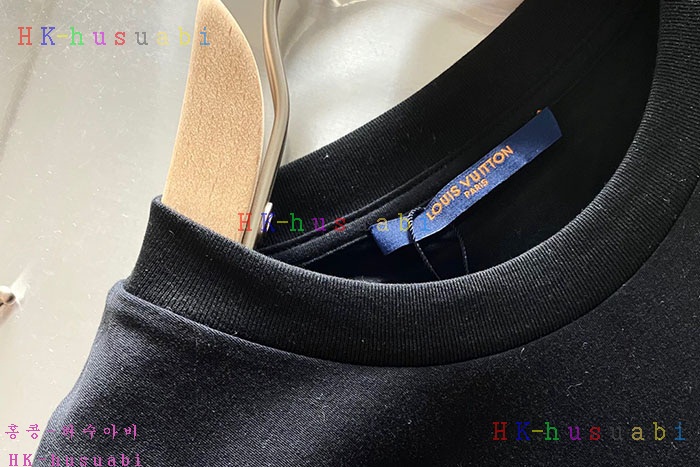 NEW 루이비통 반팔티 신상 LV 275831