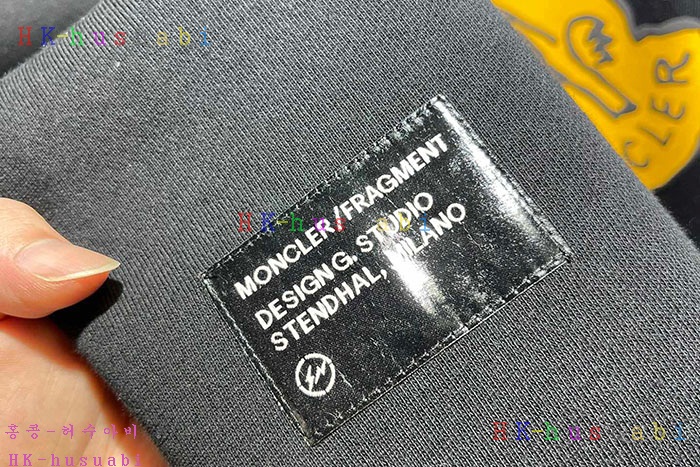 NEW 몽클레어 맨투맨 신상 M 225251