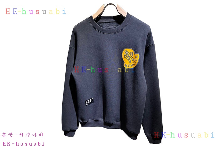 NEW 몽클레어 맨투맨 신상 M 225251