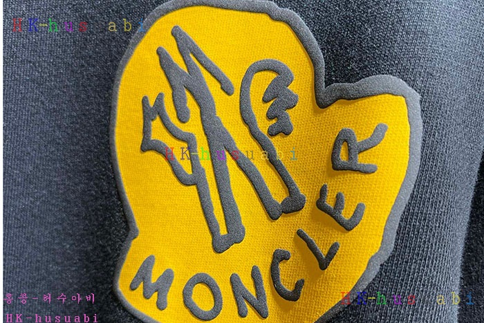 NEW 몽클레어 맨투맨 신상 M 225251