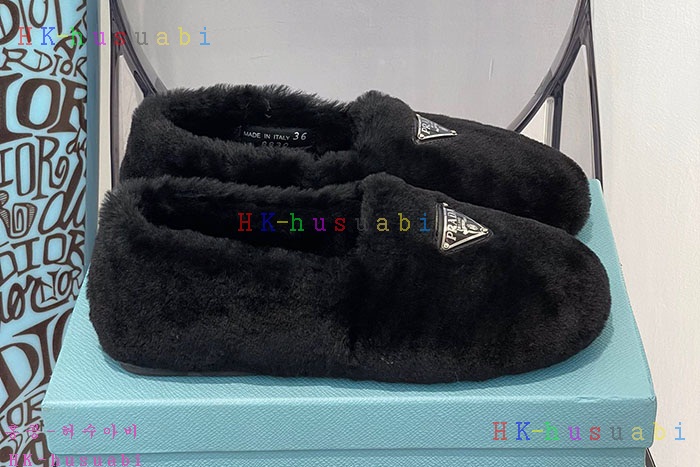 NEW 프라다 신발  신상 P 442823