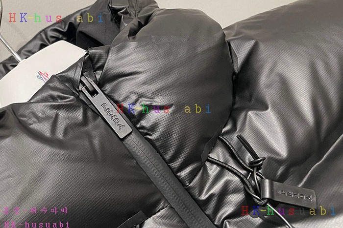 NEW 프라다 패딩 신상  P 3352504