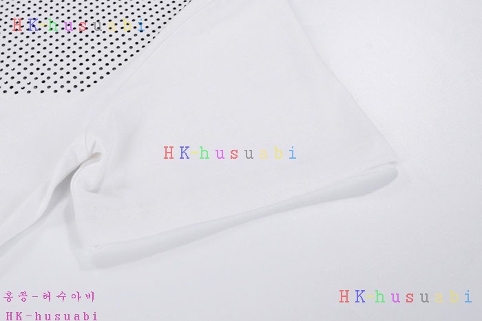 NEW 펜디 반팔티 신상 FD 3362503