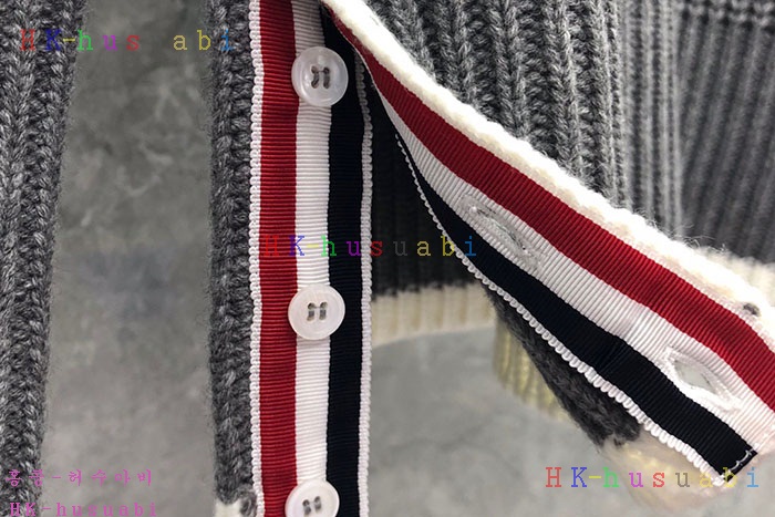 NEW 톰브라운 니트 신상 TB 352281