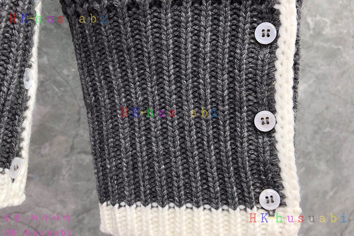 NEW 톰브라운 니트 신상 TB 352281