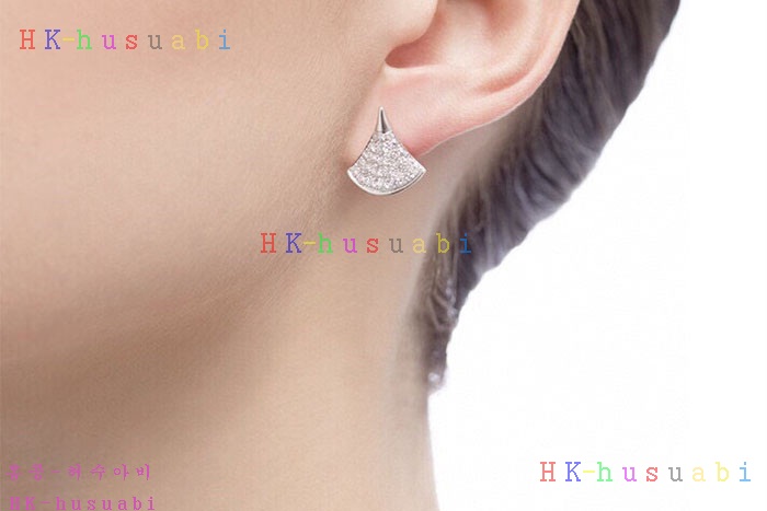NEW 불가리 귀걸이 신상 B 696635