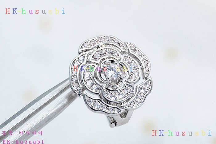 NEW 샤넬 귀걸이 신상 C 552535
