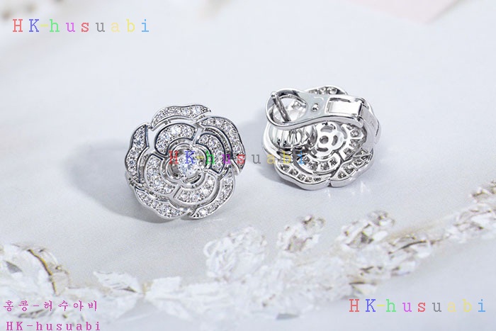 NEW 샤넬 귀걸이 신상 C 552535