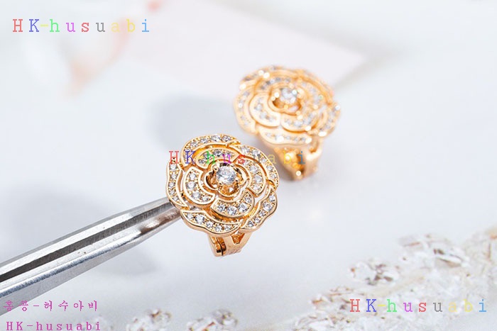 NEW 샤넬 귀걸이 신상 C 552536