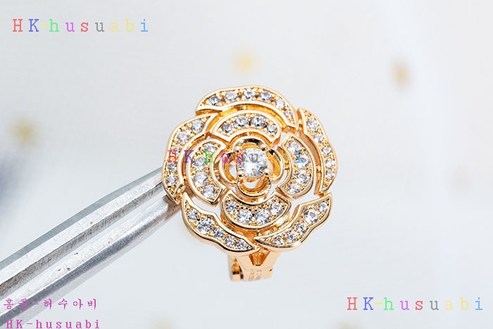 NEW 샤넬 귀걸이 신상 C 552536