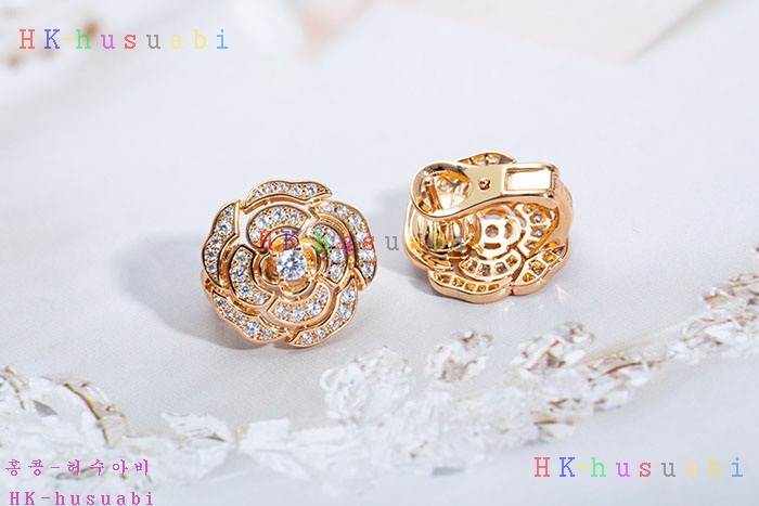 NEW 샤넬 귀걸이 신상 C 552536