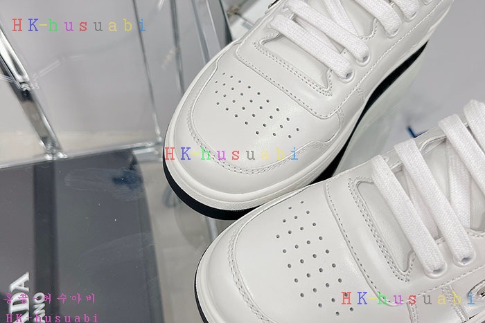 NEW 프라다 스니커즈 신상 P 663602