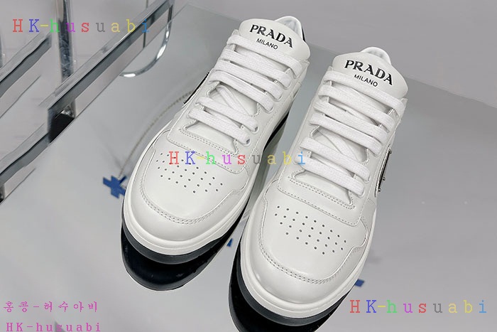 NEW 프라다 스니커즈 신상 P 663602