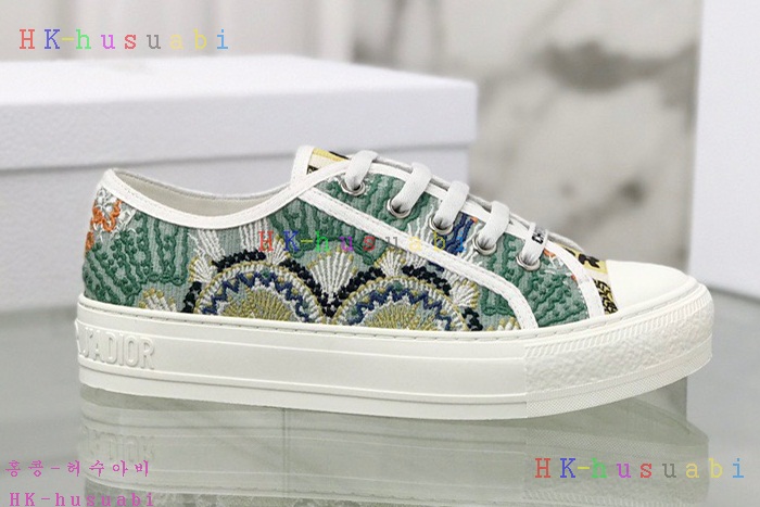 NEW  디올 스니커즈 신상 DR 566918