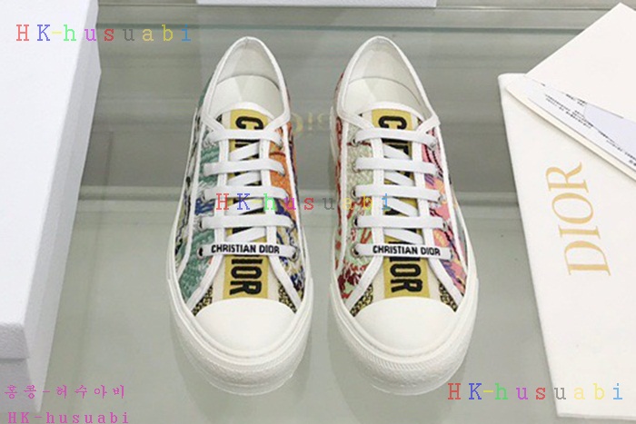 NEW  디올 스니커즈 신상 DR 566918