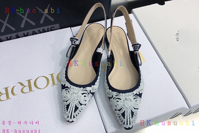 NEW  디올 신발 신상 DR 56802
