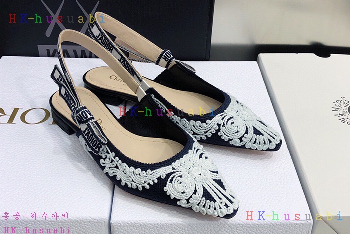 NEW  디올 신발 신상 DR 56802