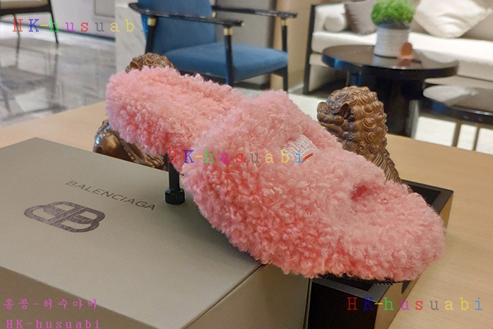 NEW 발렌시아가 신발 신상 B 5582404