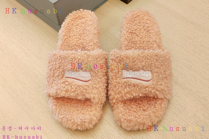 NEW 발렌시아가 신발 신상 B 5582405