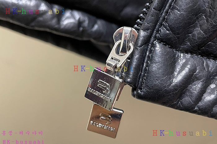 NEW 발렌시아가 소가죽 조끼 B 526302