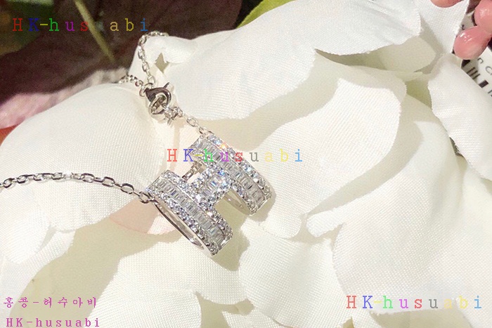 NEW 에르메스 목걸이 신상 H 122223